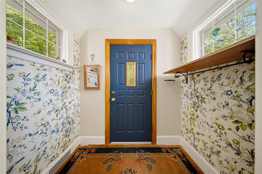 Formal dining room