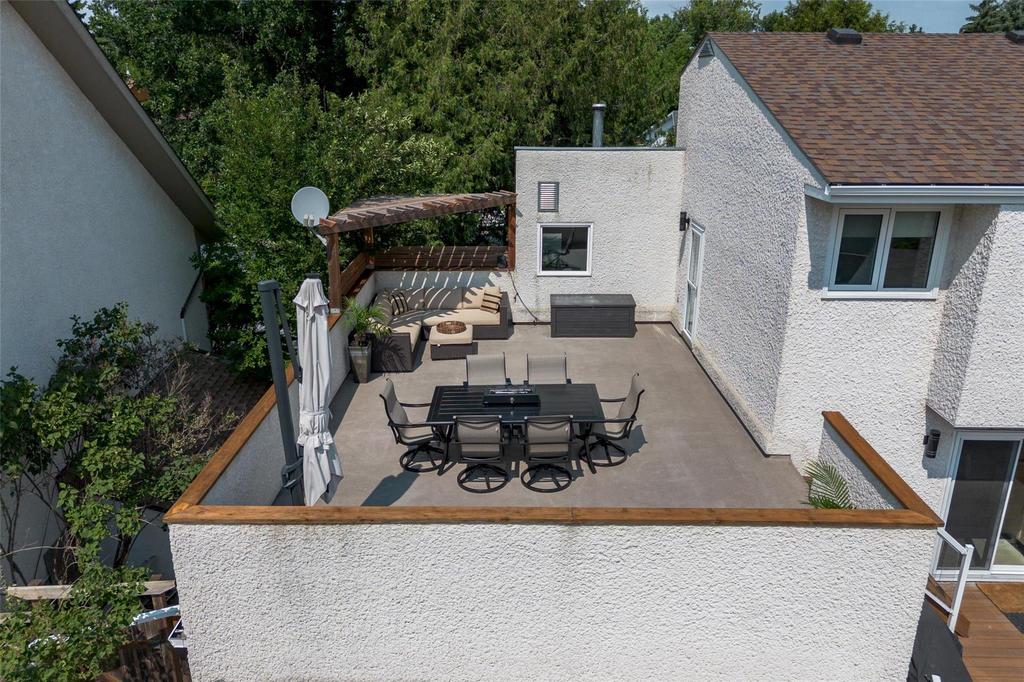 Rooftop patio above the garage